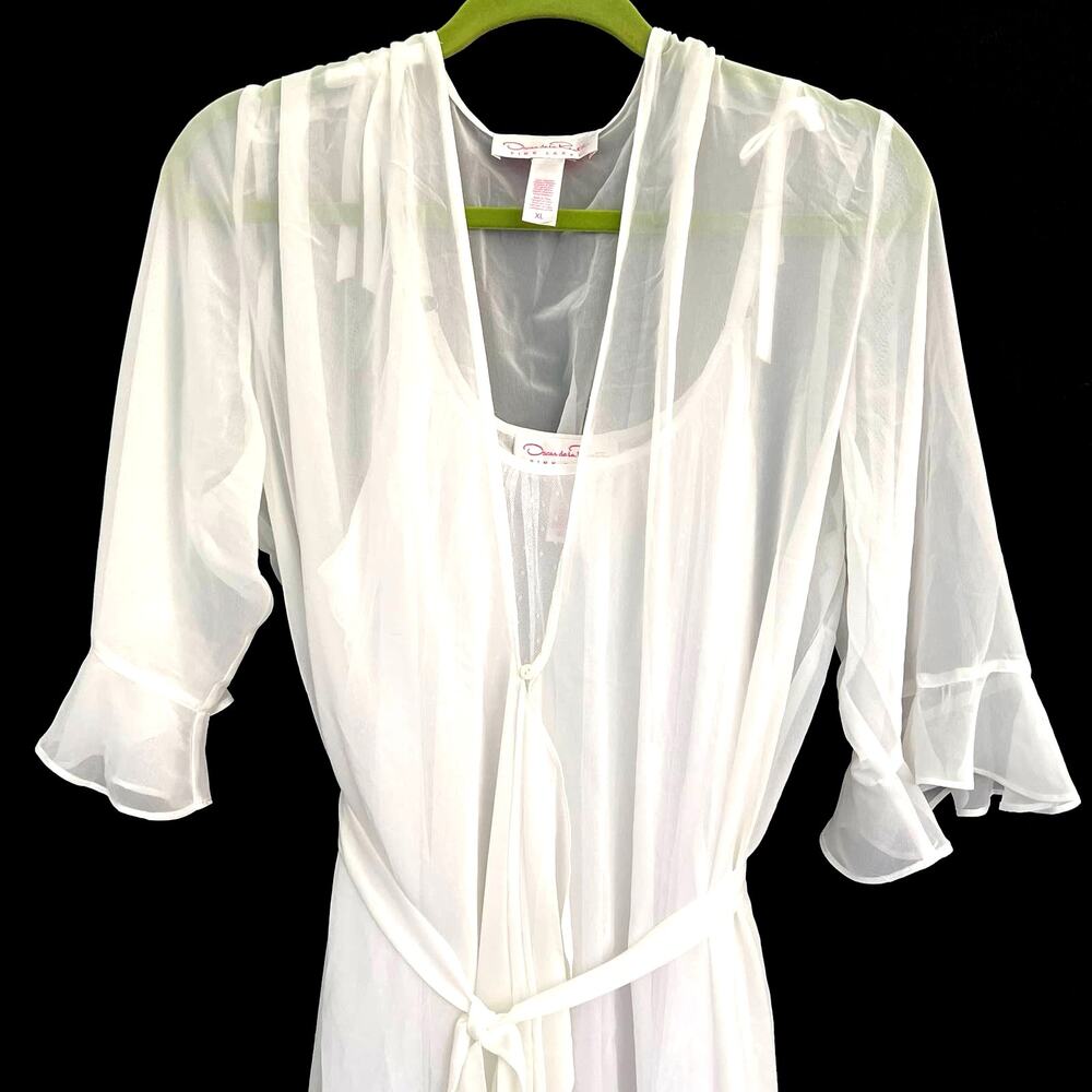 Oscar de la Renta Pink Label women’s sexy sheer chemise and robe set